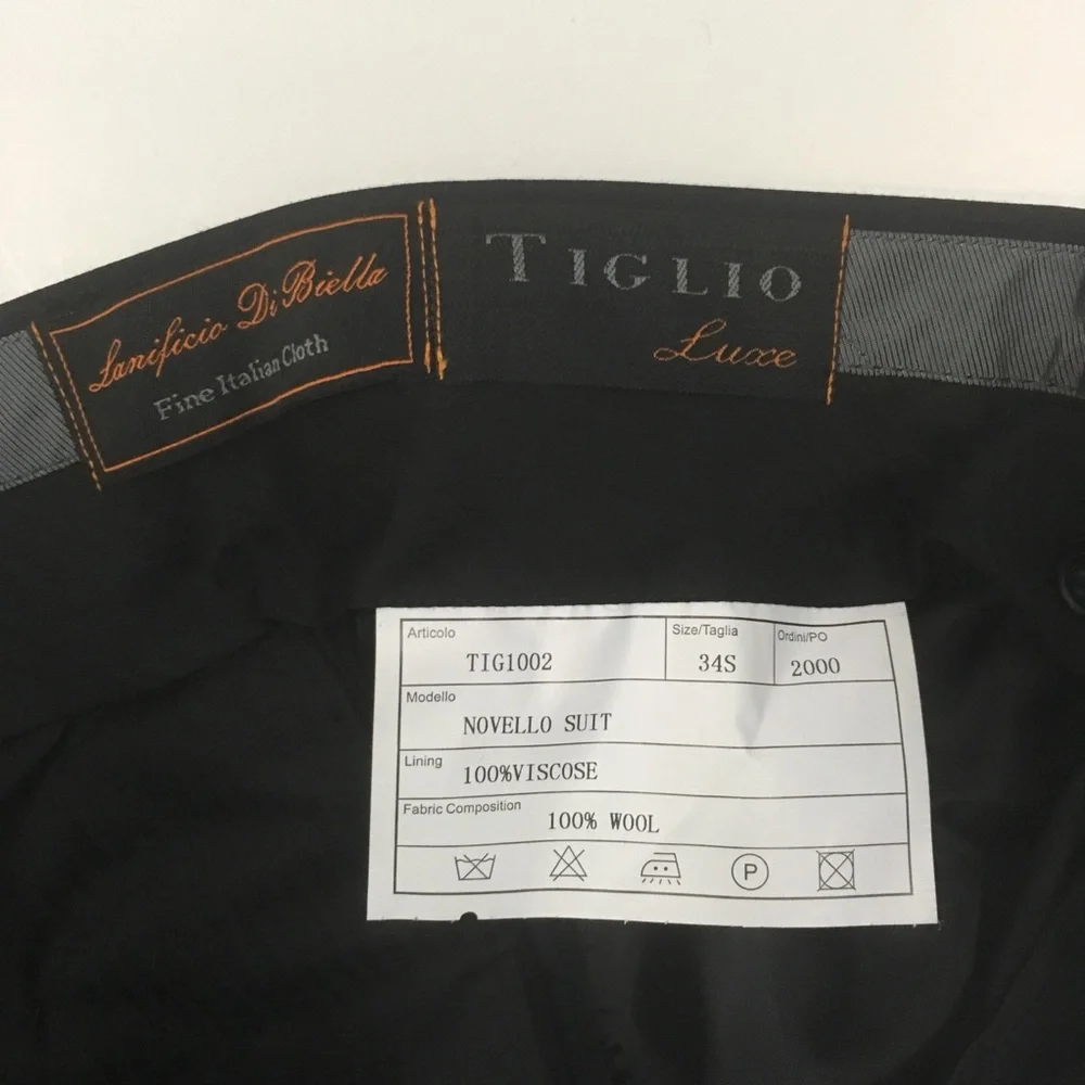 tiglio mens suit solid navy 40s 100% wool  2 piece nwt new side vents 34w ea0139